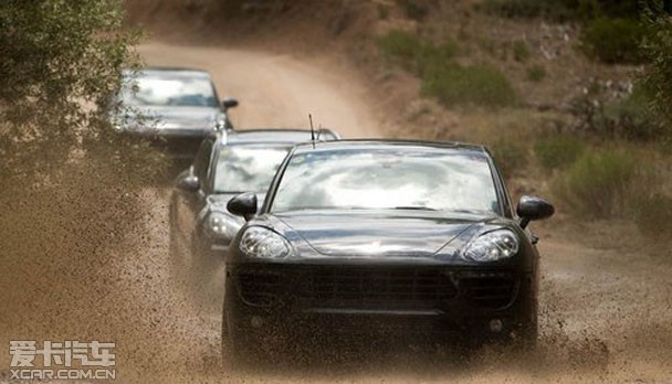 ���r��Macan