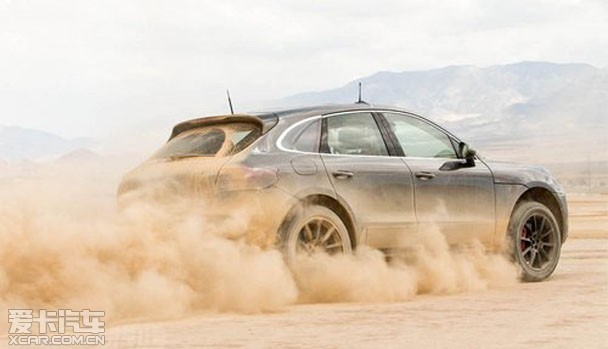 ���r��Macan