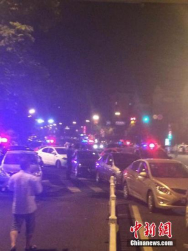 �Y�ψD���� �z