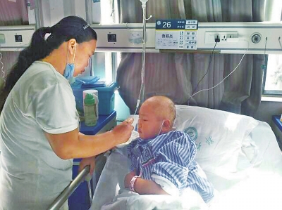 ����11�q���؃�ͯ����Ѫ��ĸ�H�W�ό�������