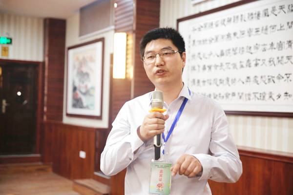 �¸�����ɣ����ڣ�(zh��n)��ɽ����ؚ���W(xu��)�����(hu��)������(d��ng)