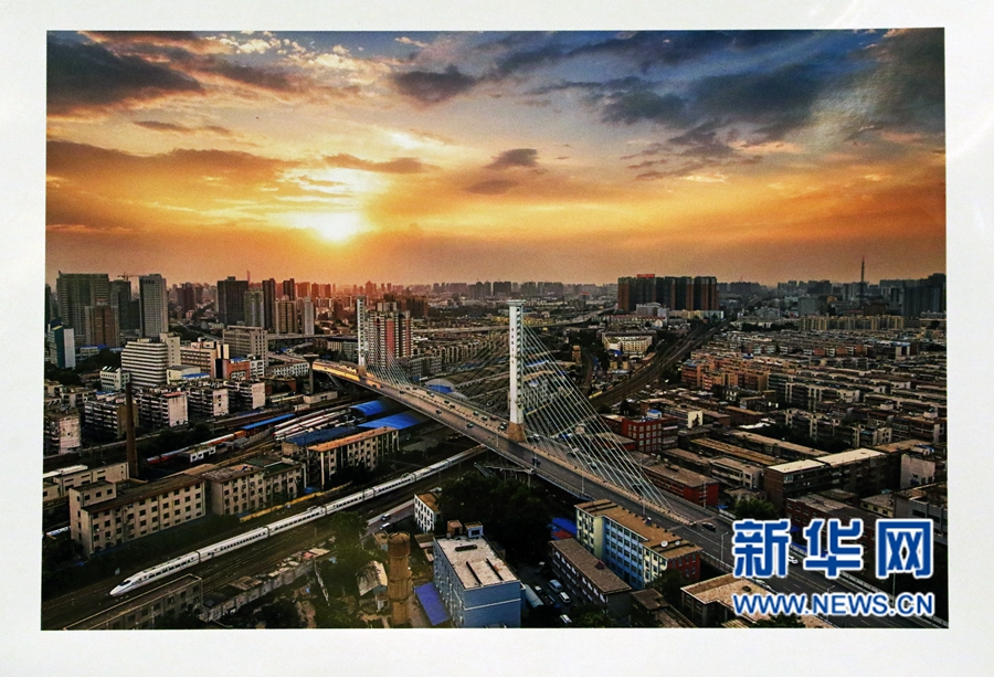 �����ׂ������L��zӰչ����.��.�L���_չ