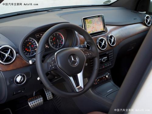 ��(n��i)��O(sh��)Ӌ(j��)��Ȼ���m(x��)�˱��Y����(d��o)�ľ������L(f��ng)���|(zh��)��Ĳ����O(sh��)Ӌ(j��)���](m��i)��̫�^(gu��)�����İ��o����(ji��n)�s��(sh��)�õ����w�L(f��ng)��ҕ�X(ju��)���ܷǳ��������(bi��o)�������(d��ng)ͣ܇(ch��)�o��ϵ�y(t��ng)Ҳ���������u(m��i)�c(di��n)֮һ���ړ�D�ĳ������Ȟ��m�á�