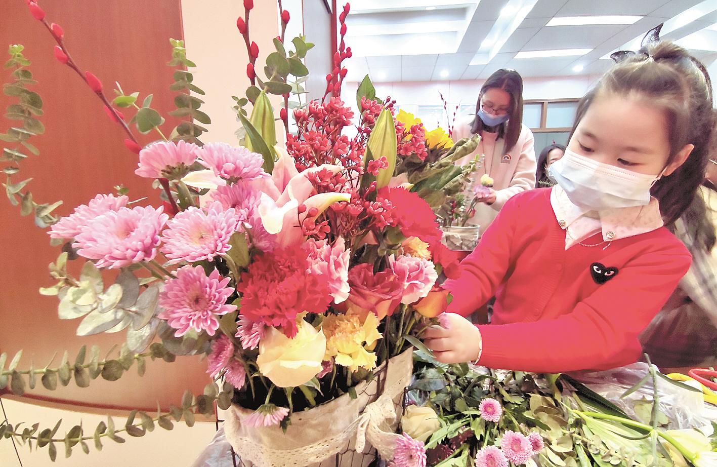 2��3�գ���h�н��h�^(q��)�ƼҶ���^(q��)��С������־Ը�ߵ�ָ��(d��o)�£�������Լ�ϲ�g��ӭ���{�����@�� ��ҕ��W(w��ng) ���L(zh��ng)�� �z��