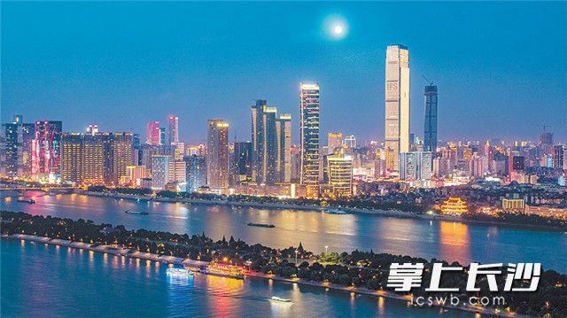 9��13��������ѹ�(ji��)��ҹ�����潭�ɰ������貣��c��յĈA��������ã��������ա�����������ο������������������^�⴬ҹ���潭�����p�ɰ�������������(x��)��(x��)���L(f��ng)����(l��i)������� �L(zh��ng)ɳ���(b��o)ȫý�wӛ�� �u�� �z