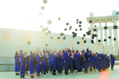 ��һ���W(xu��)�Ӯ��I(y��)�������������(hu��)�����Y����Ƭ��ͨӍ�T