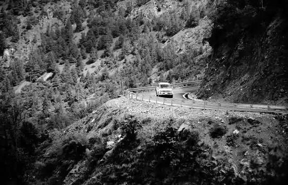 �x��50�꣺���ع�·�ğo���� �����ο͕��С������ݼ���