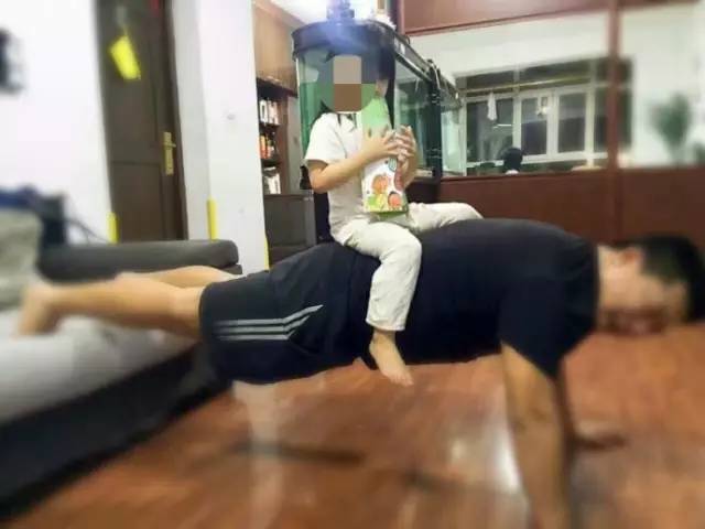 ����ҹ�����u���� ���һ�l����Ȧ��