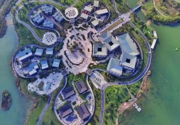 ������屴����������С�(zh��n)ȫ��l(f��)չ��ɫ��(j��ng)��(j��)